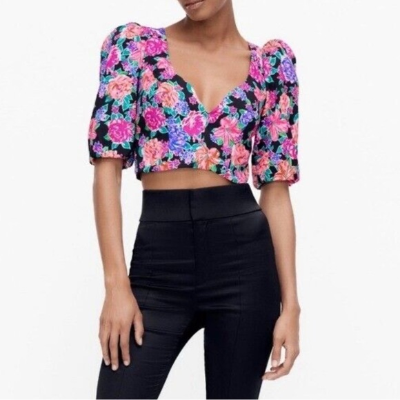 Zara cropped floral puff sleeve sweetheart blouse blogger favorite - Picture 4 of 9